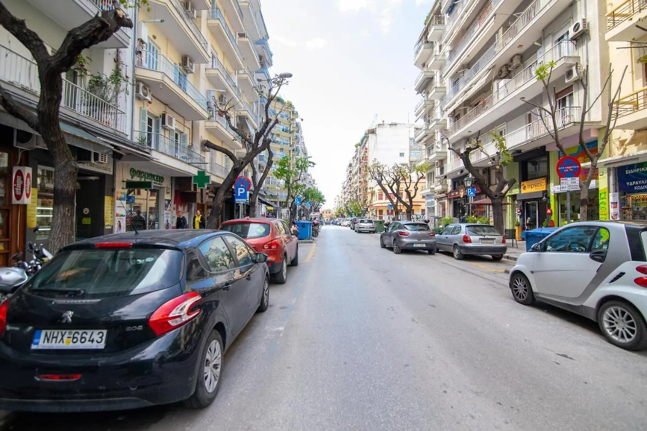 Downtown Luxury Boutique Suites : The Red Suite Thessaloniki 0*,  Greece