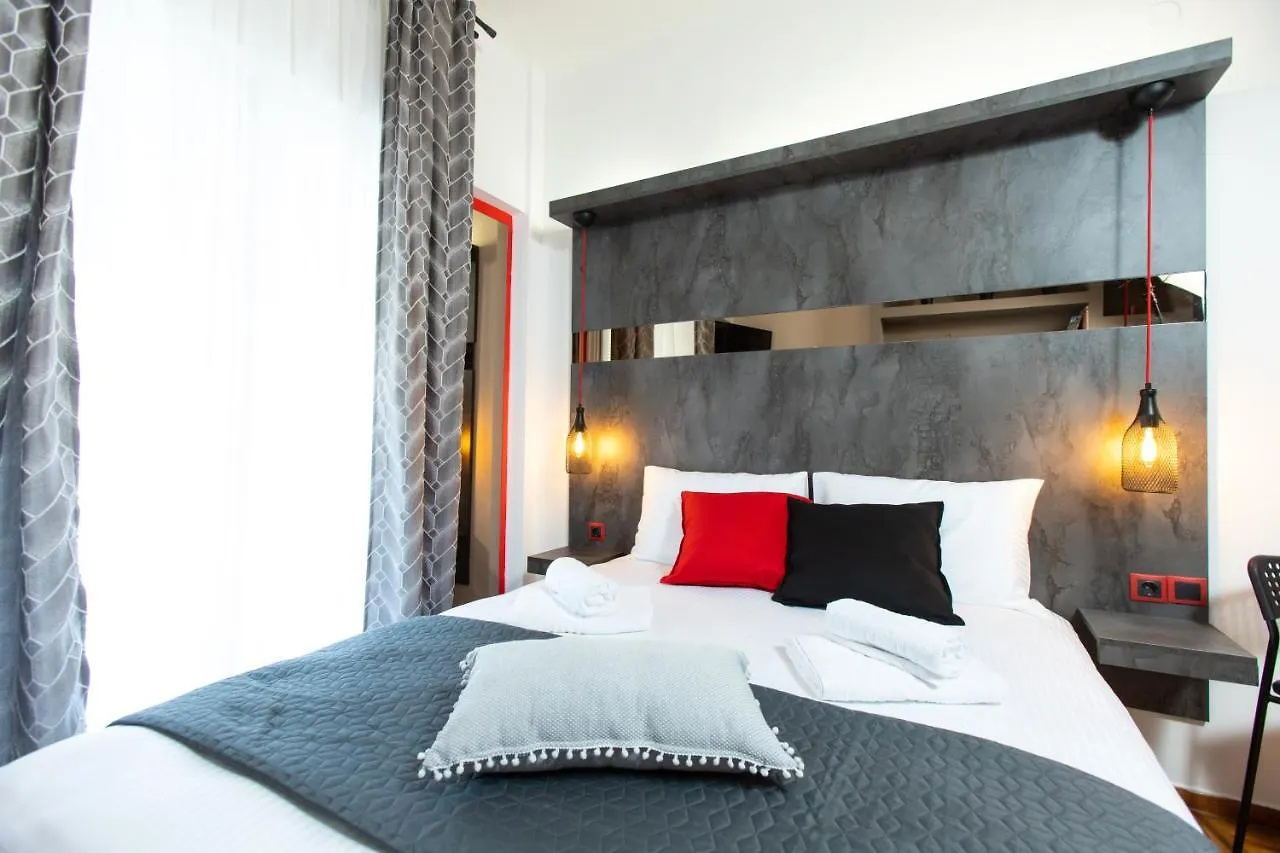 Downtown Luxury Boutique Suites : The Red Suite Thessaloniki