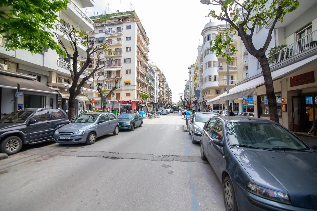 Apartment Downtown Luxury Boutique Suites : The Red Suite Thessaloniki Greece